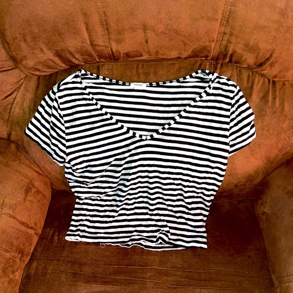 Medium garage crop top